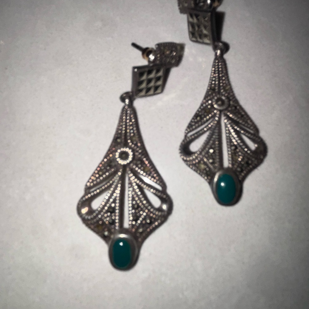 Elegant sterling Silver and Green Dangle Earrings